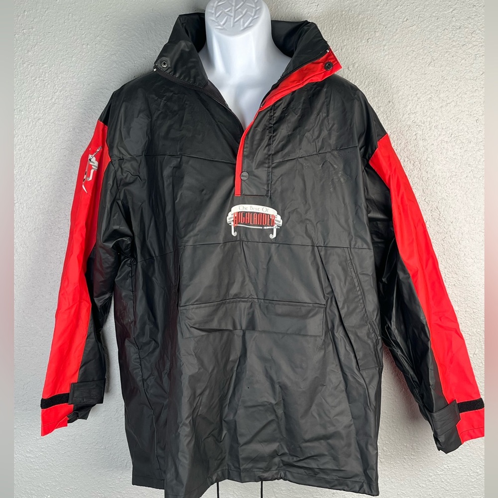 Rare NWOT Highlander rain jacket size Med